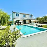 Rubina Sidari With Private Pool By Dadovillas
